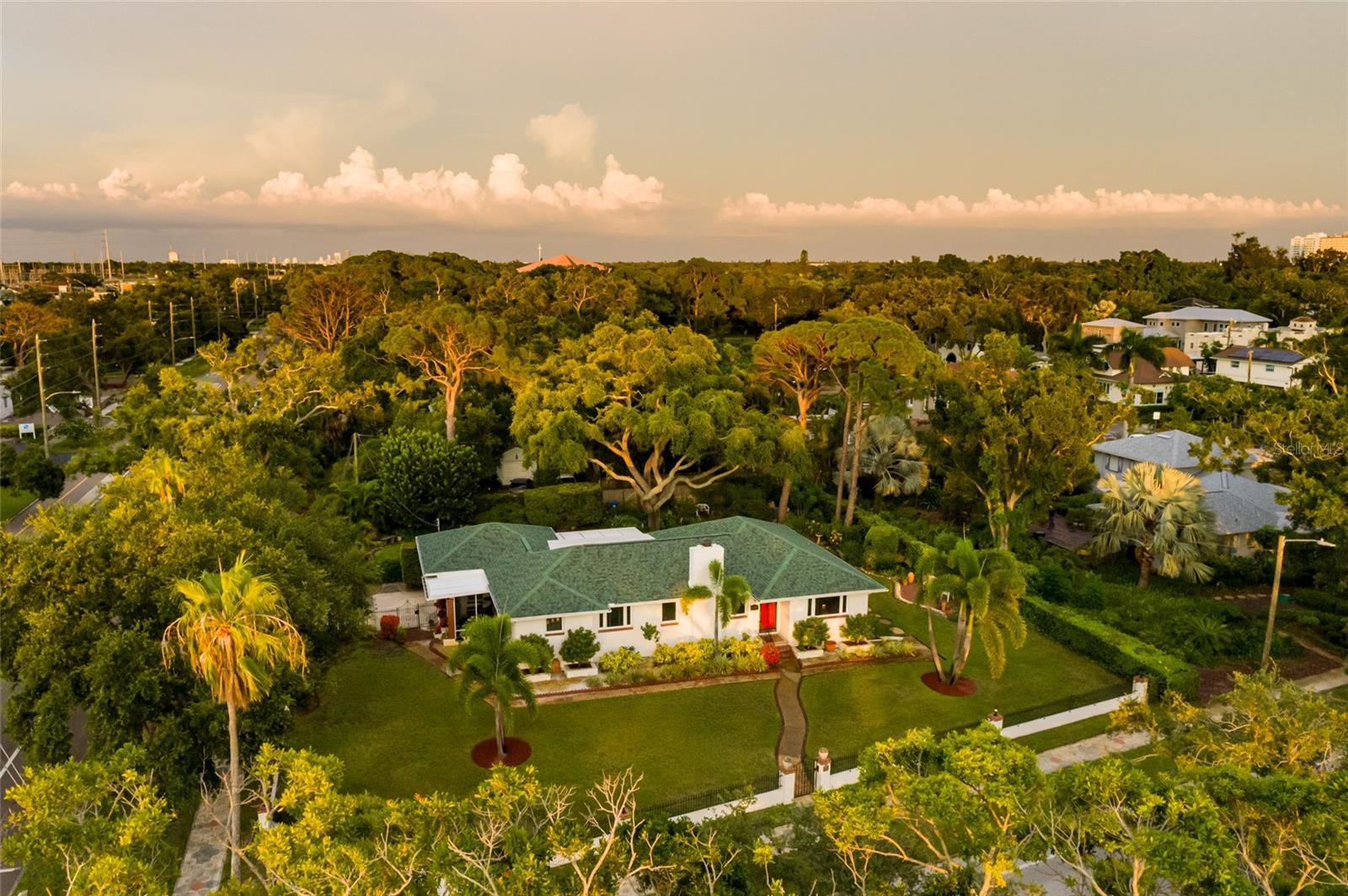 100 PARK ST S, ST PETERSBURG, FL, 33707