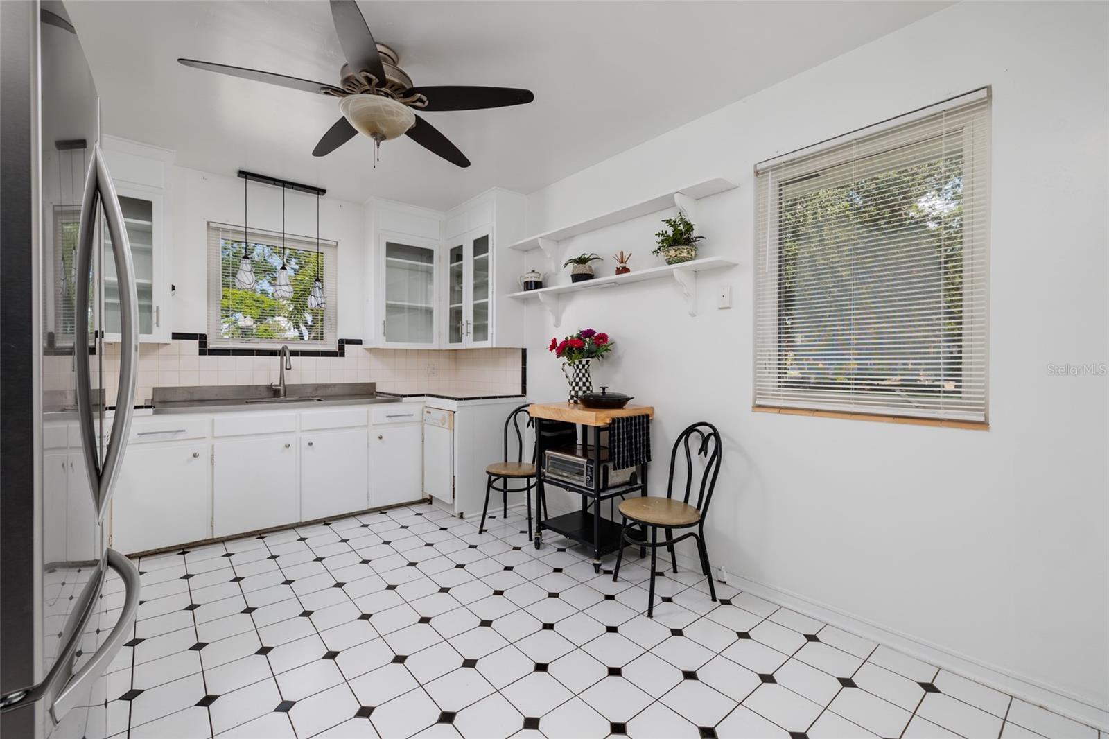 100 PARK ST S, ST PETERSBURG, FL, 33707