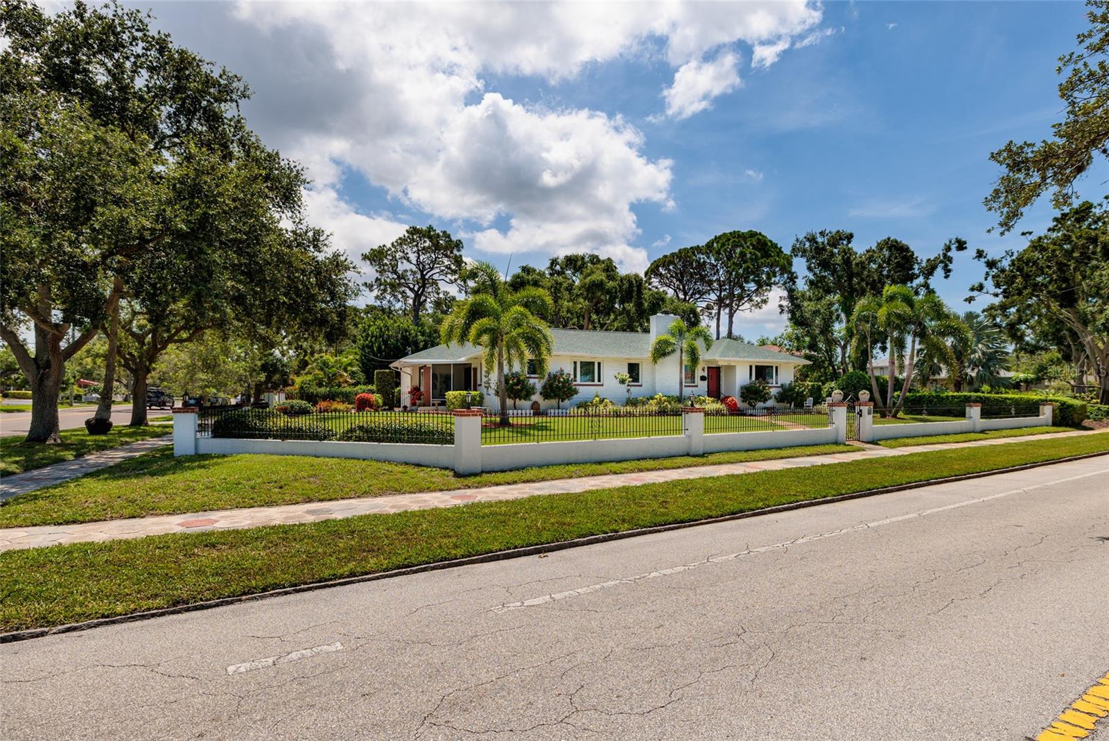 100 PARK ST S, ST PETERSBURG, FL, 33707