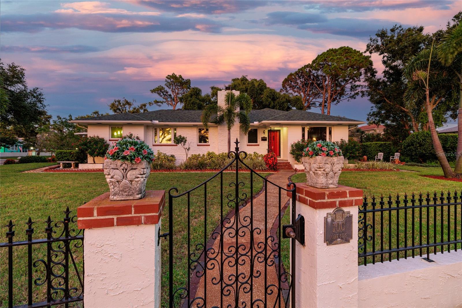 100 PARK ST S, ST PETERSBURG, FL, 33707