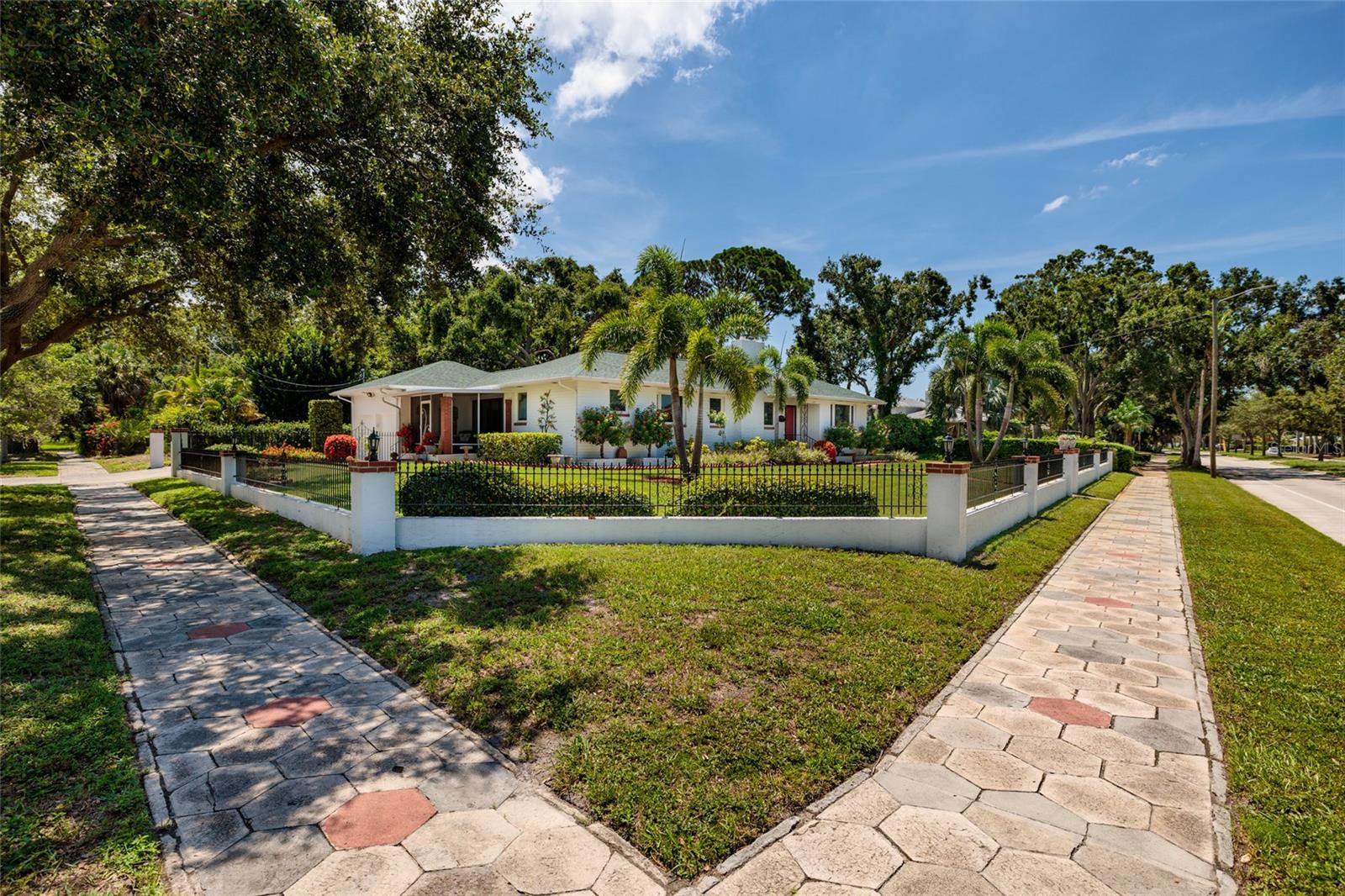 100 PARK ST S, ST PETERSBURG, FL, 33707