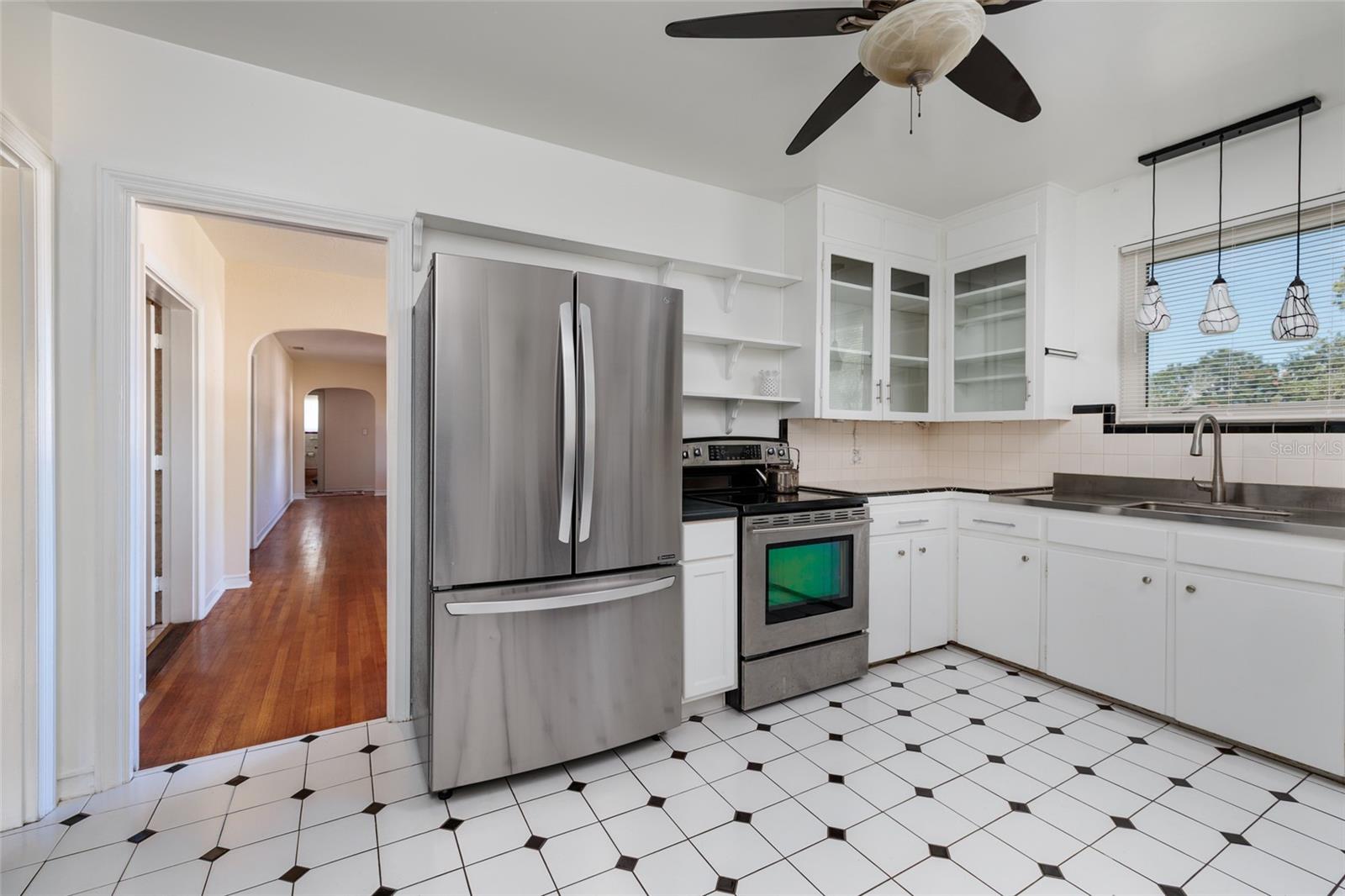 100 PARK ST S, ST PETERSBURG, FL, 33707