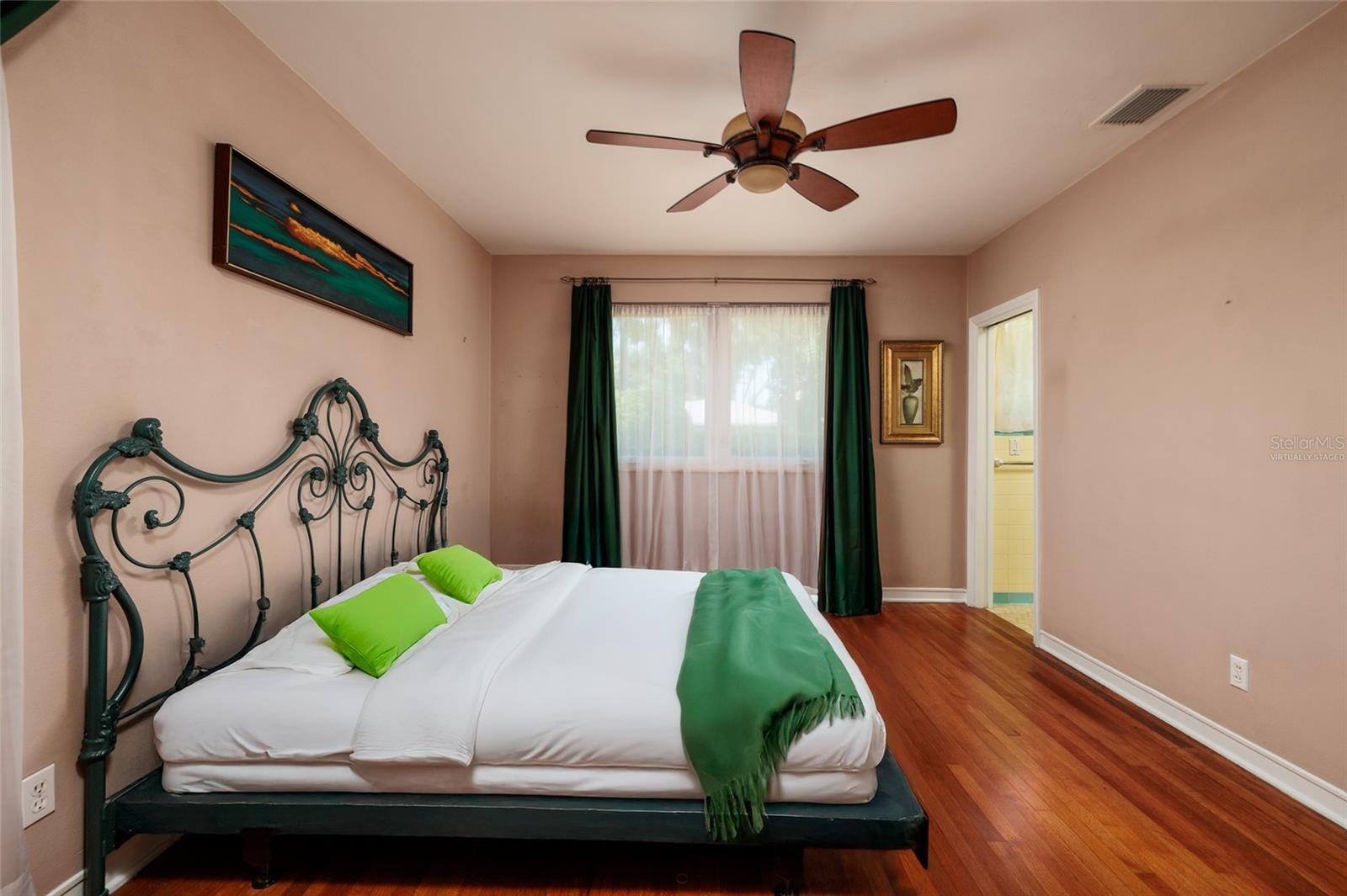 100 PARK ST S, ST PETERSBURG, FL, 33707