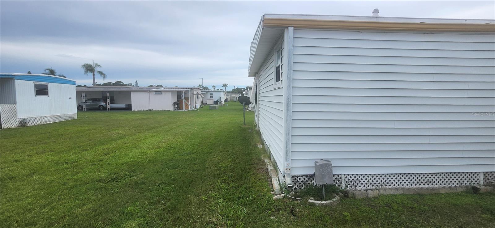 W7877266 Property Photo