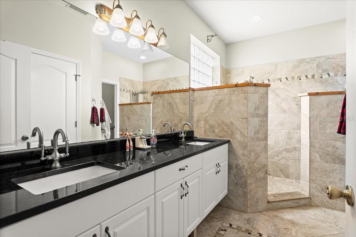 124 SAN REMO DR, EDGEWATER, FL, 32141