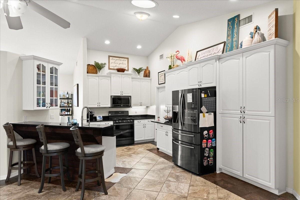 124 SAN REMO DR, EDGEWATER, FL, 32141