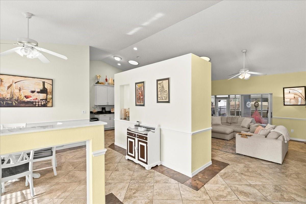 124 SAN REMO DR, EDGEWATER, FL, 32141