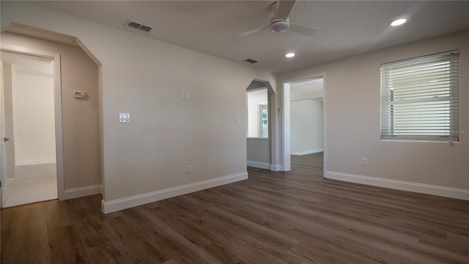 220 LUCERNE DR, DEBARY, FL, 32713