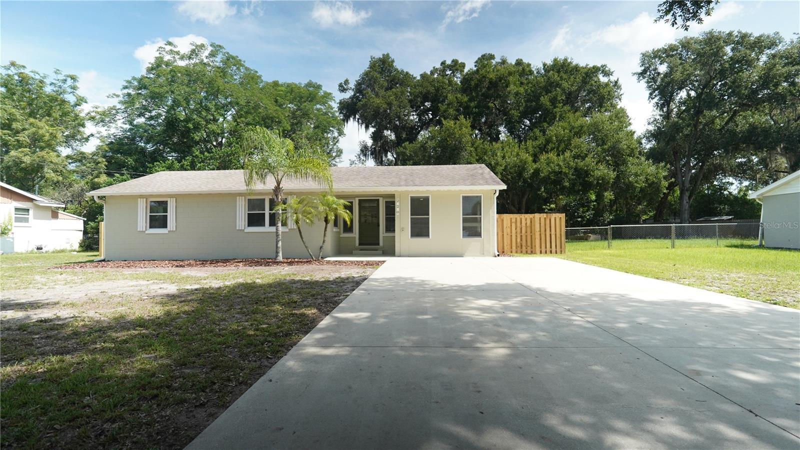 220 LUCERNE DR, DEBARY, FL, 32713