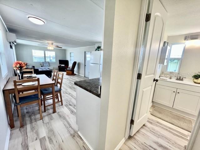 W7877272 Property Photo