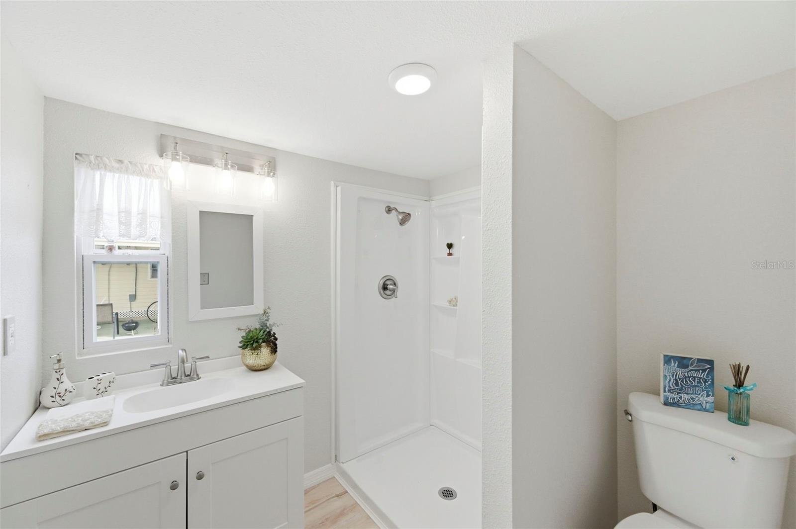 W7877272 Property Photo