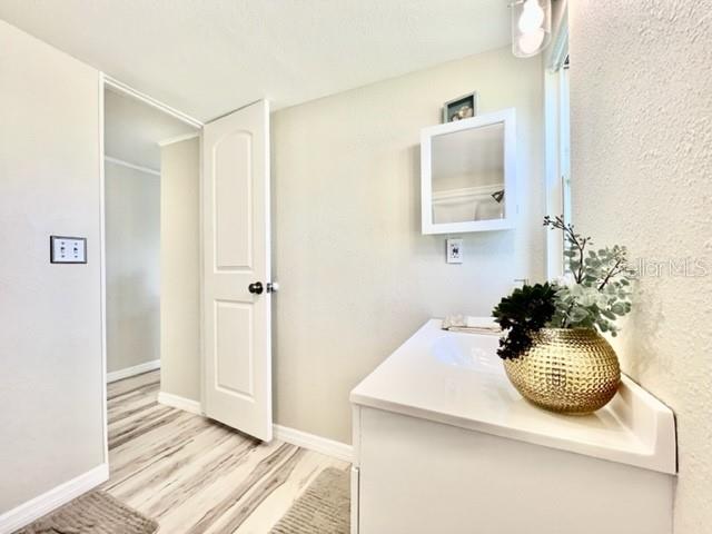 W7877272 Property Photo