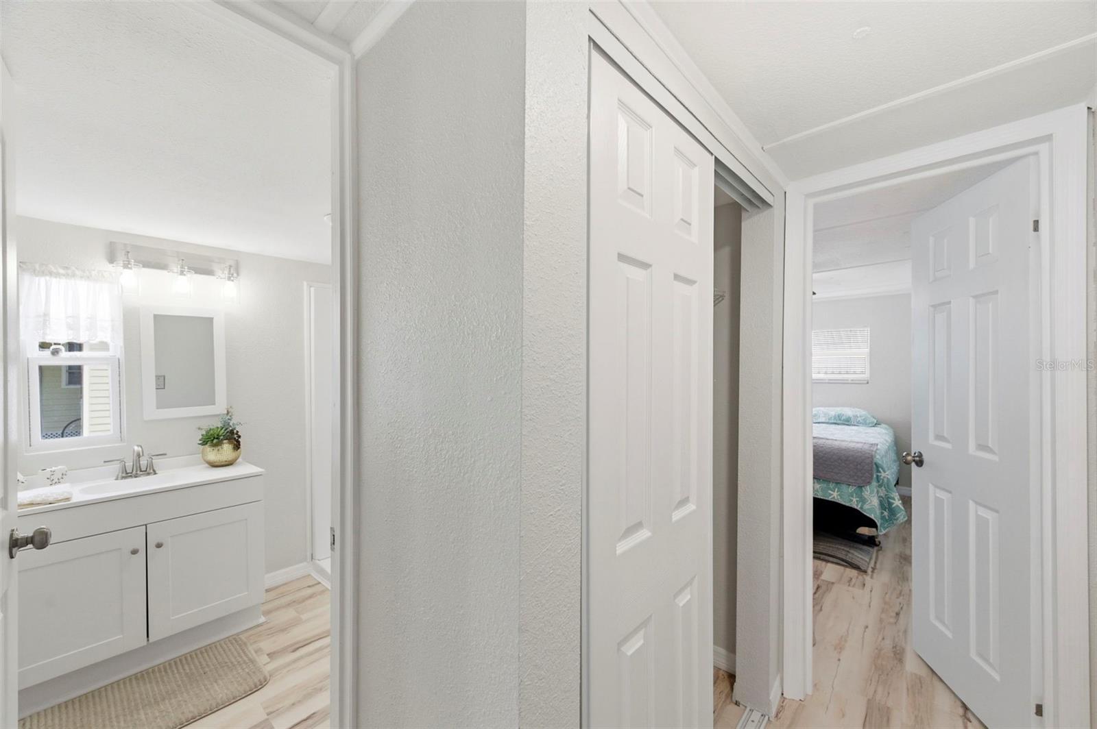 W7877272 Property Photo