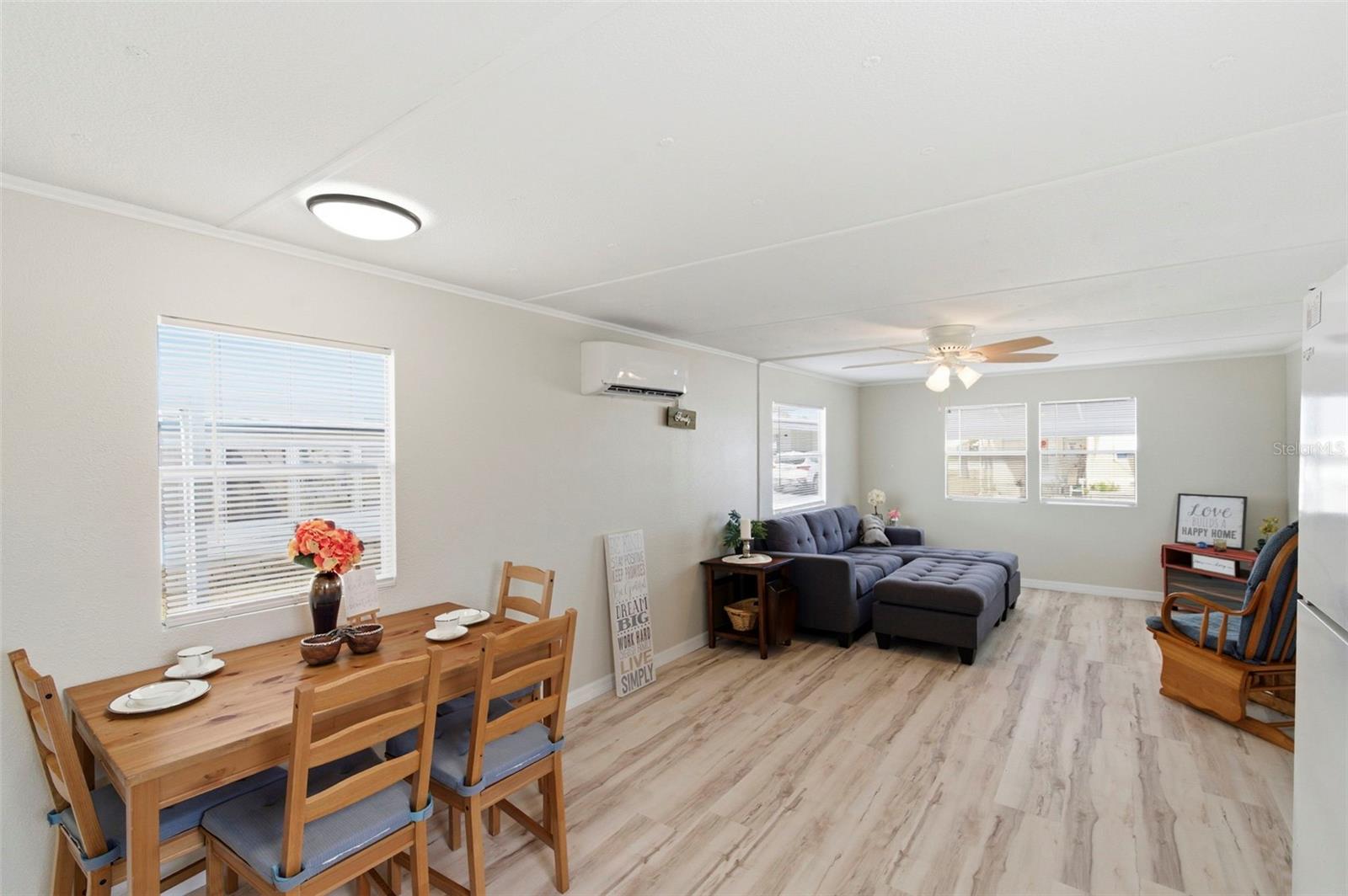 W7877272 Property Photo