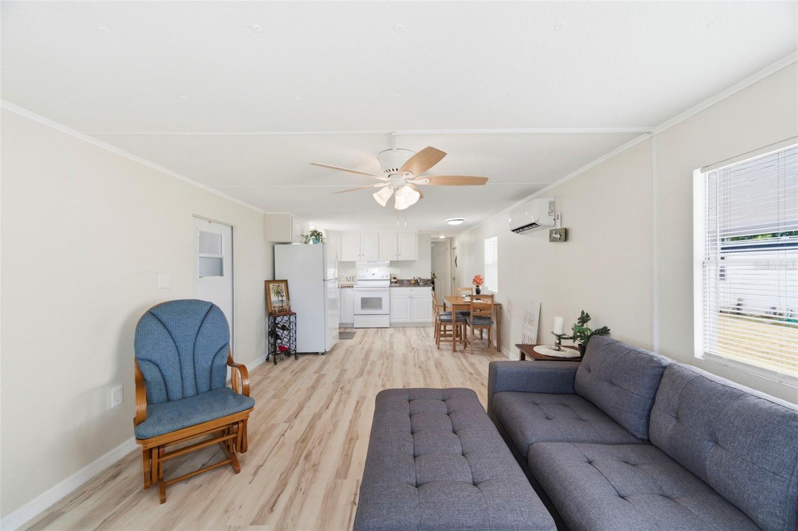 W7877272 Property Photo