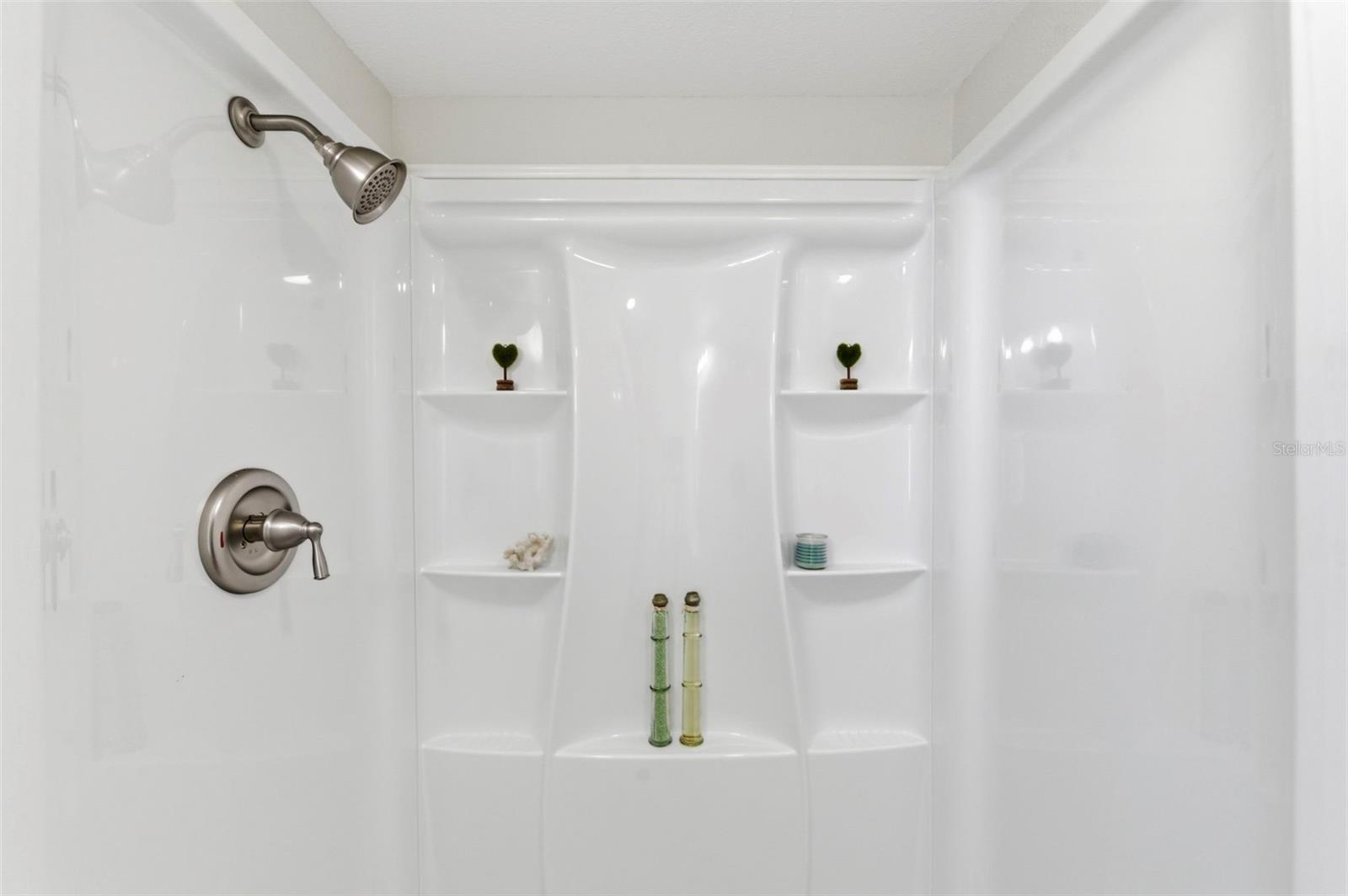 W7877272 Property Photo