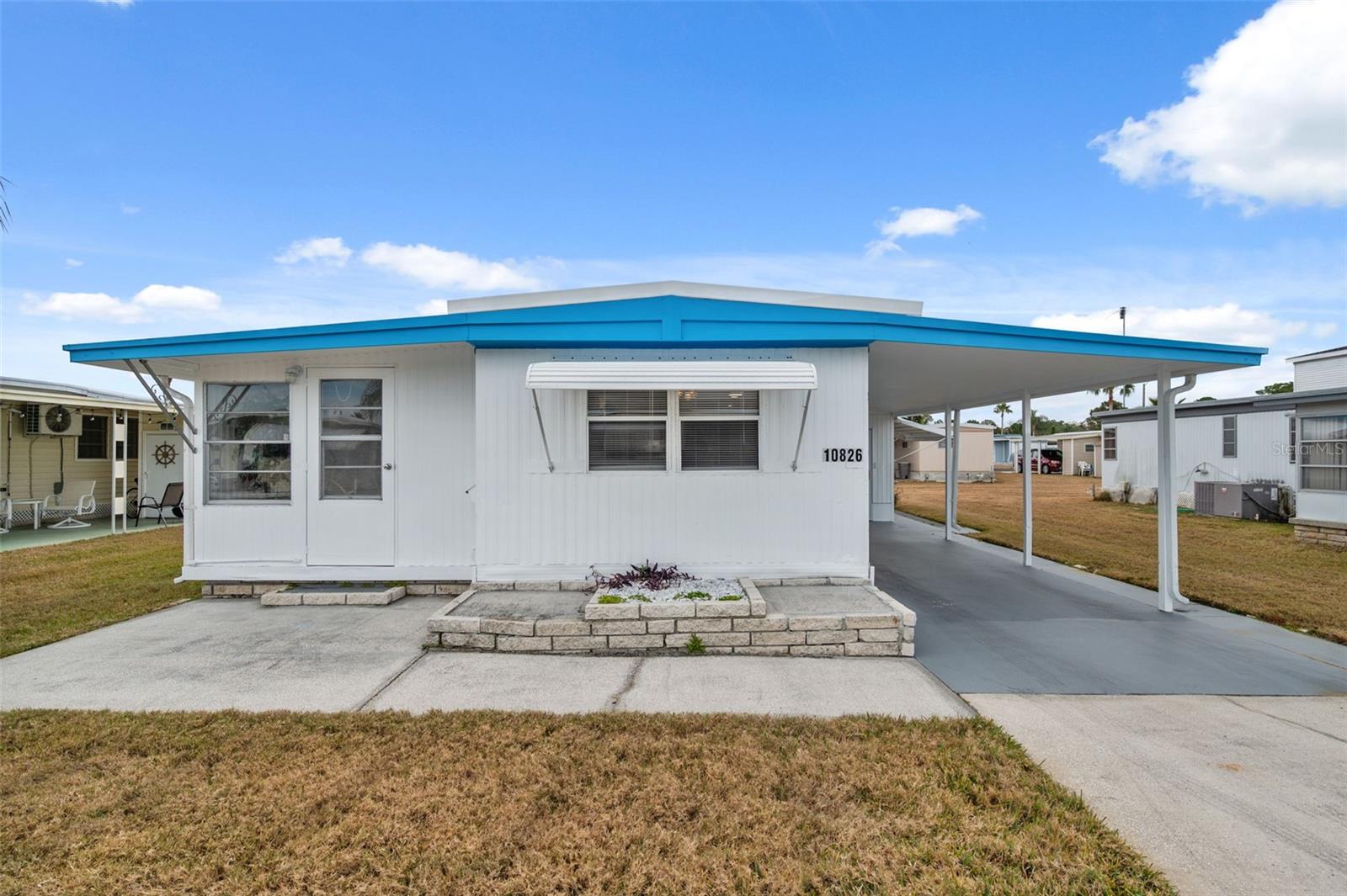 W7877272 Property Photo