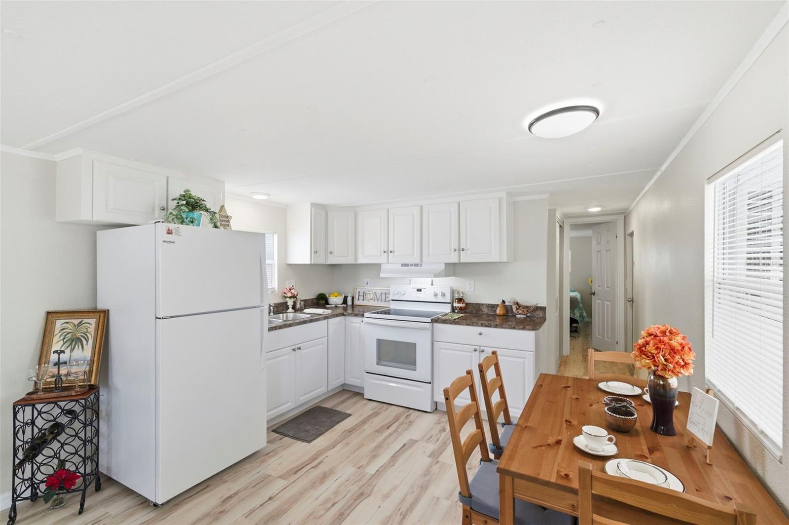 W7877272 Property Photo