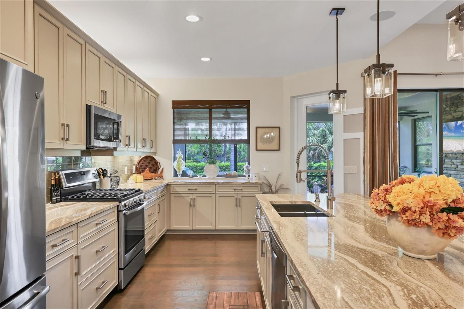 895 SEASCAPE PL, SARASOTA, FL, 34240