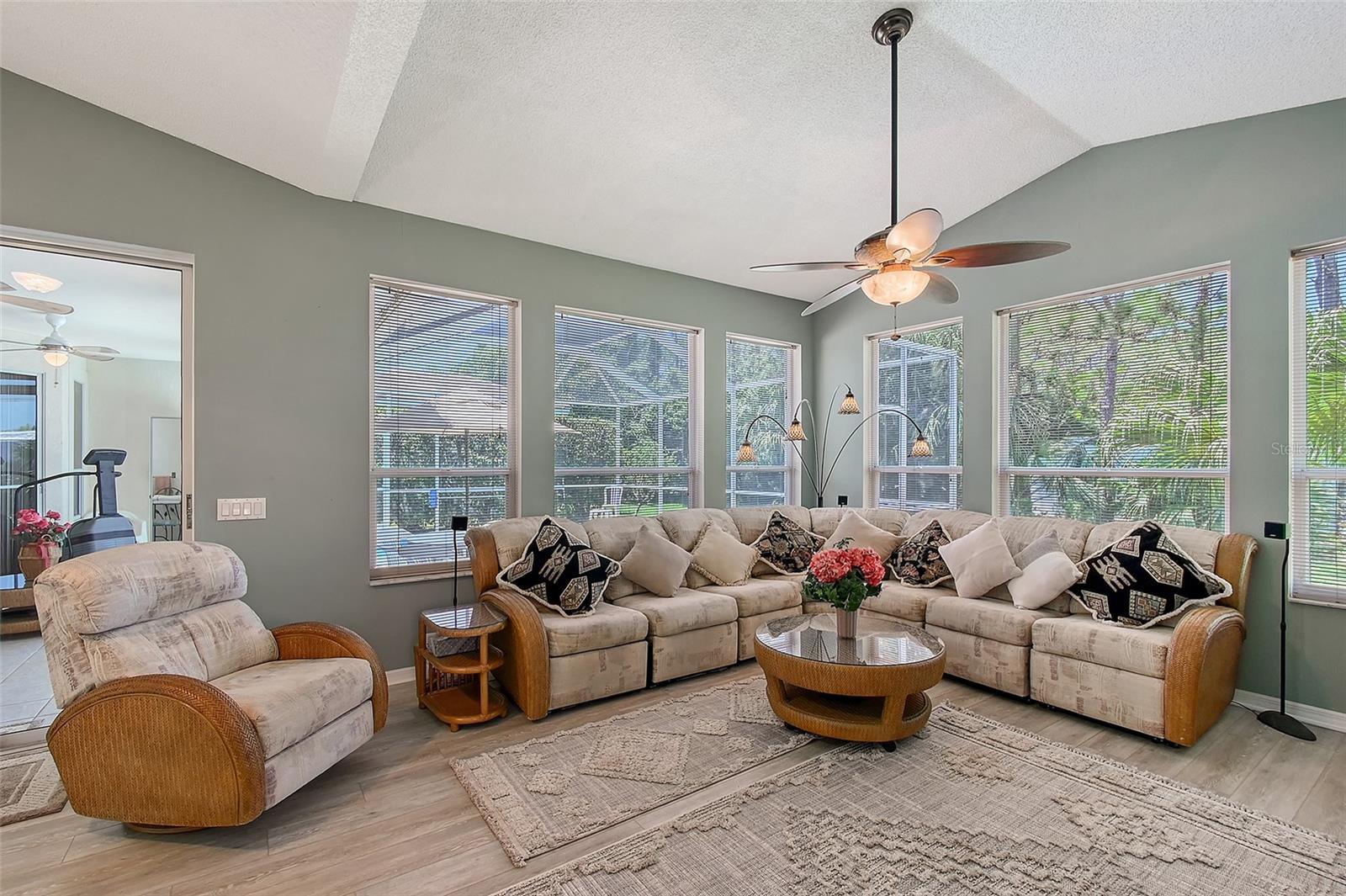A4658731 Property Photo