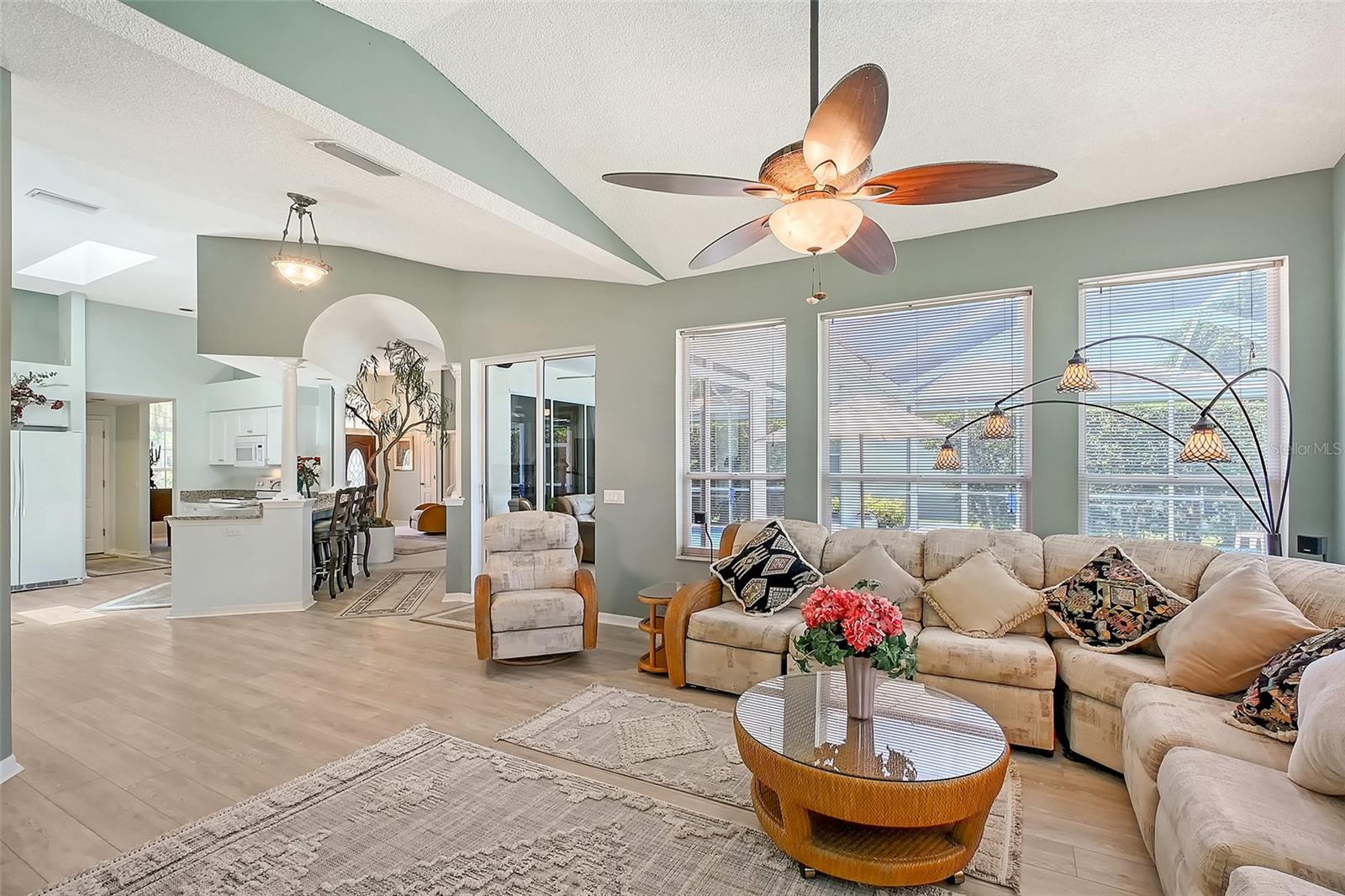 A4658731 Property Photo