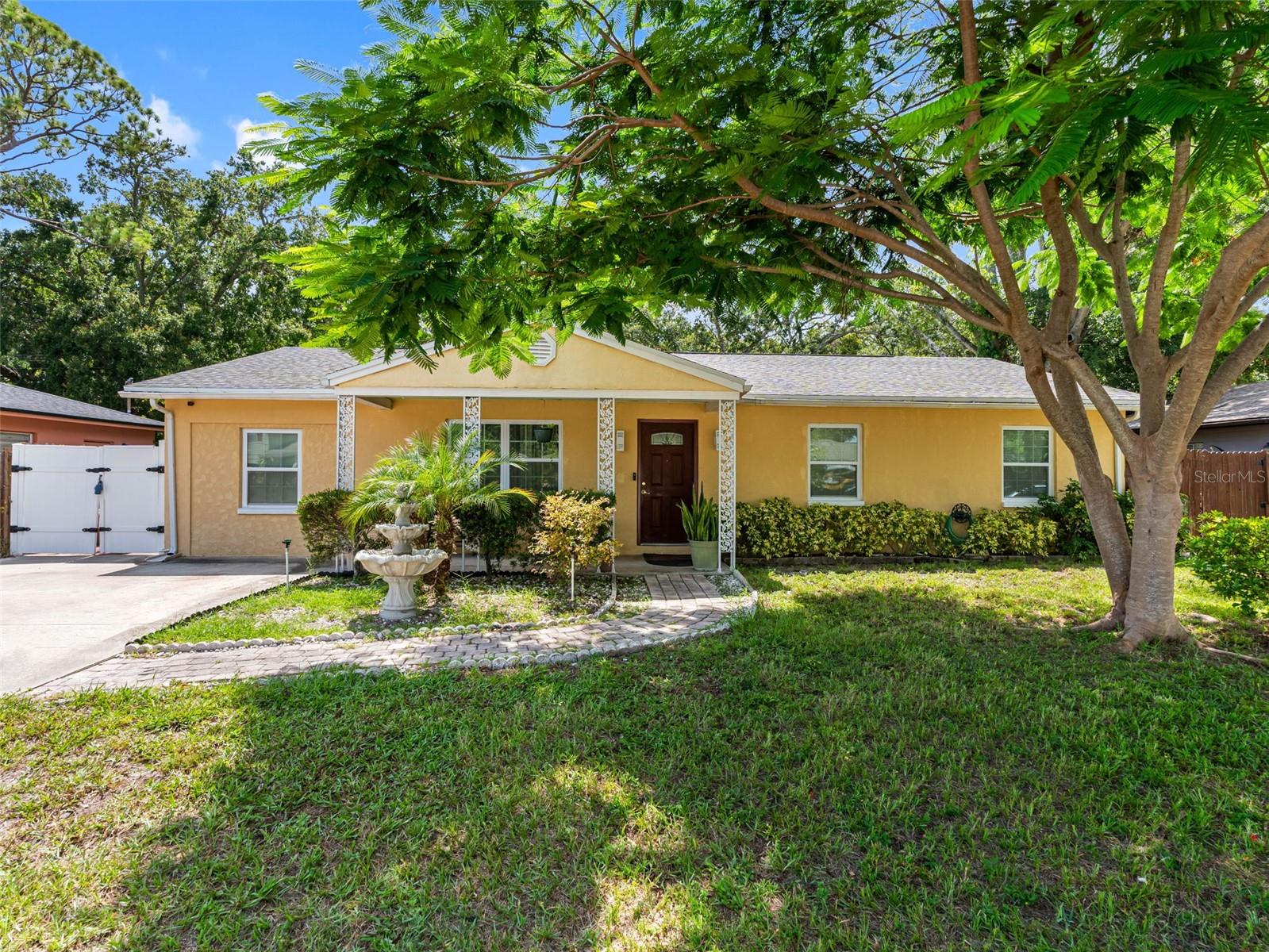 6416 SANTA MONICA DR, TAMPA, FL, 33615