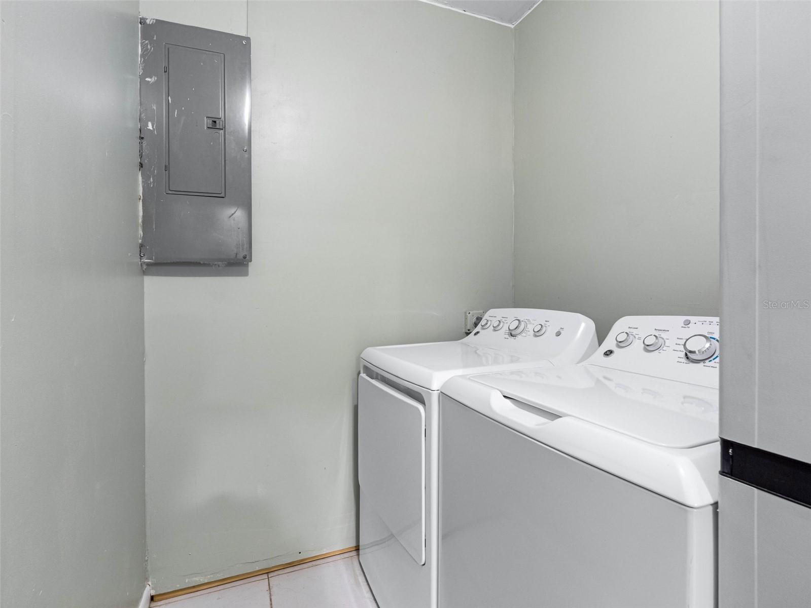 6416 SANTA MONICA DR, TAMPA, FL, 33615