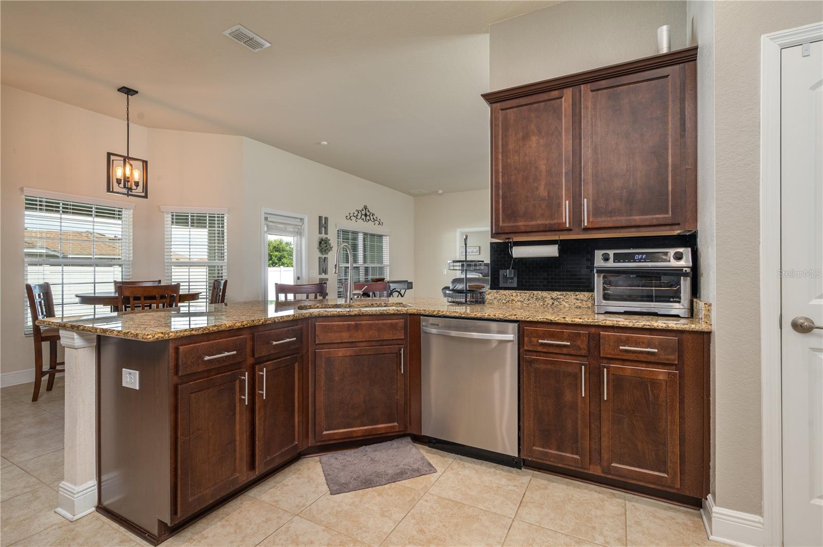 702 COUNTRY WALK CV, EAGLE LAKE, FL, 33839