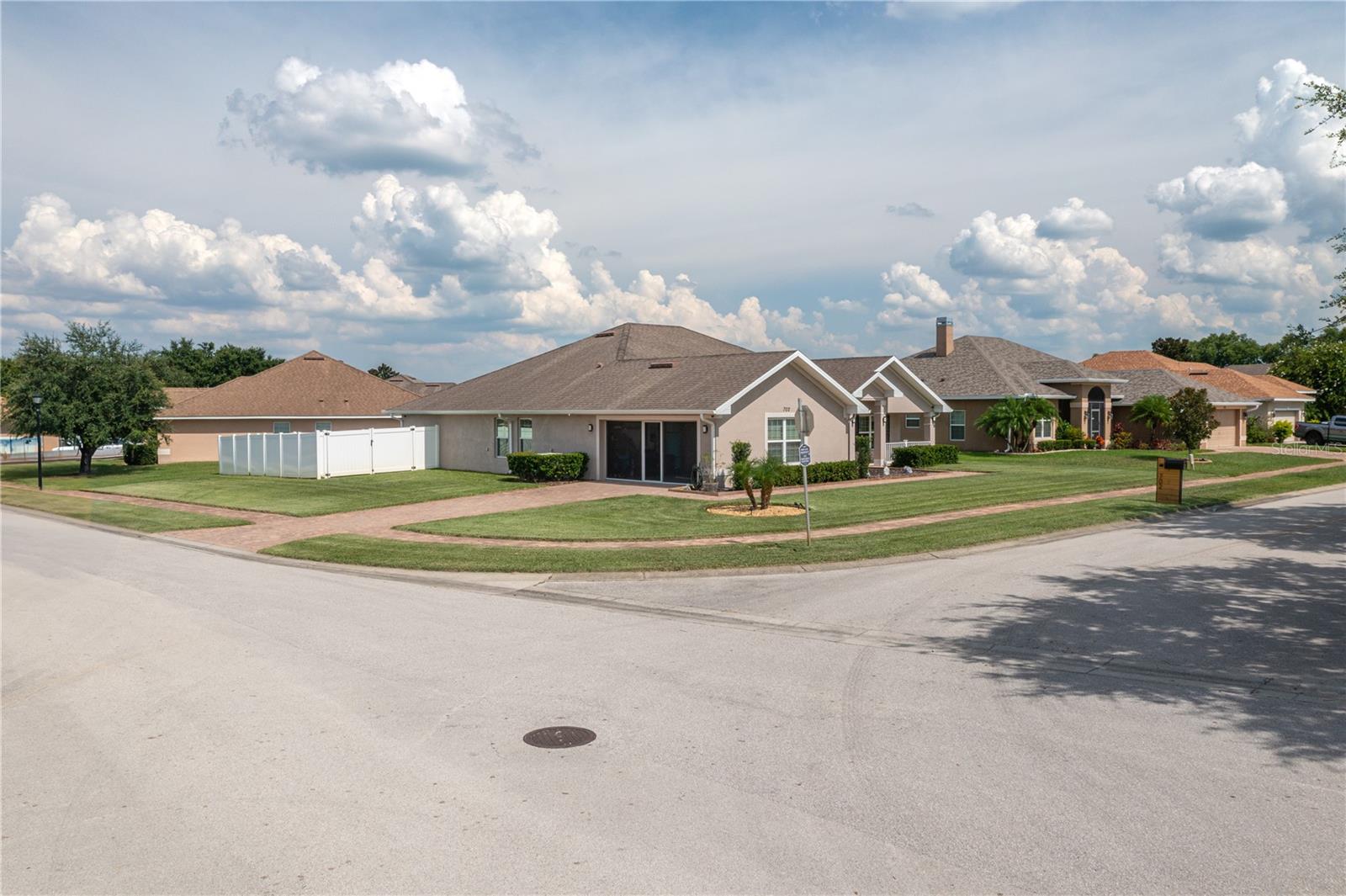 702 COUNTRY WALK CV, EAGLE LAKE, FL, 33839