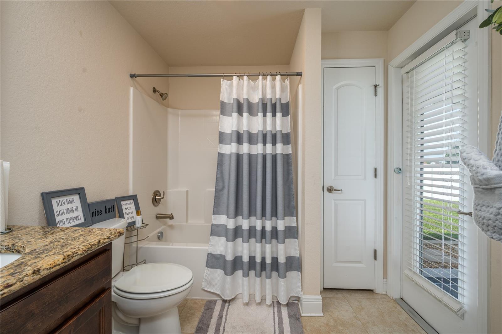 702 COUNTRY WALK CV, EAGLE LAKE, FL, 33839