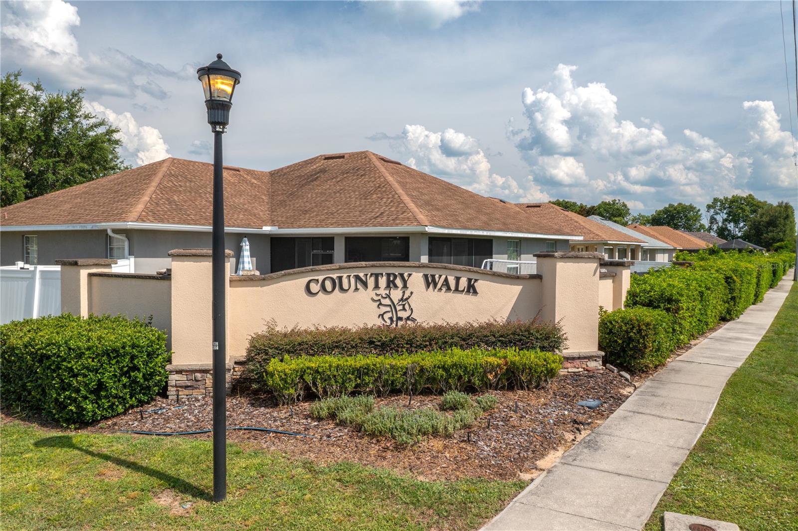 702 COUNTRY WALK CV, EAGLE LAKE, FL, 33839