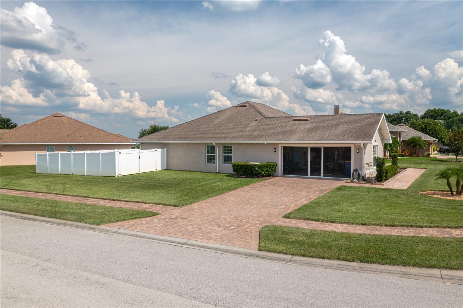 702 COUNTRY WALK CV, EAGLE LAKE, FL, 33839