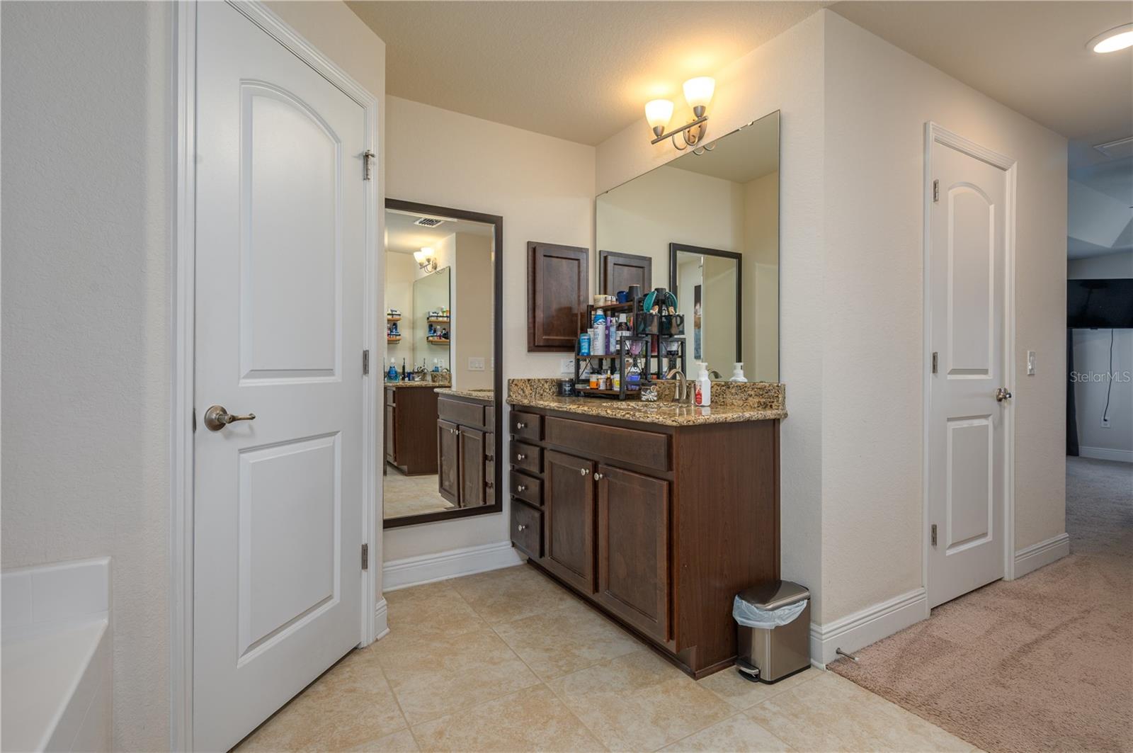 702 COUNTRY WALK CV, EAGLE LAKE, FL, 33839