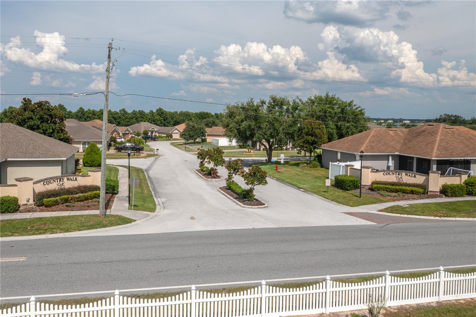 702 COUNTRY WALK CV, EAGLE LAKE, FL, 33839