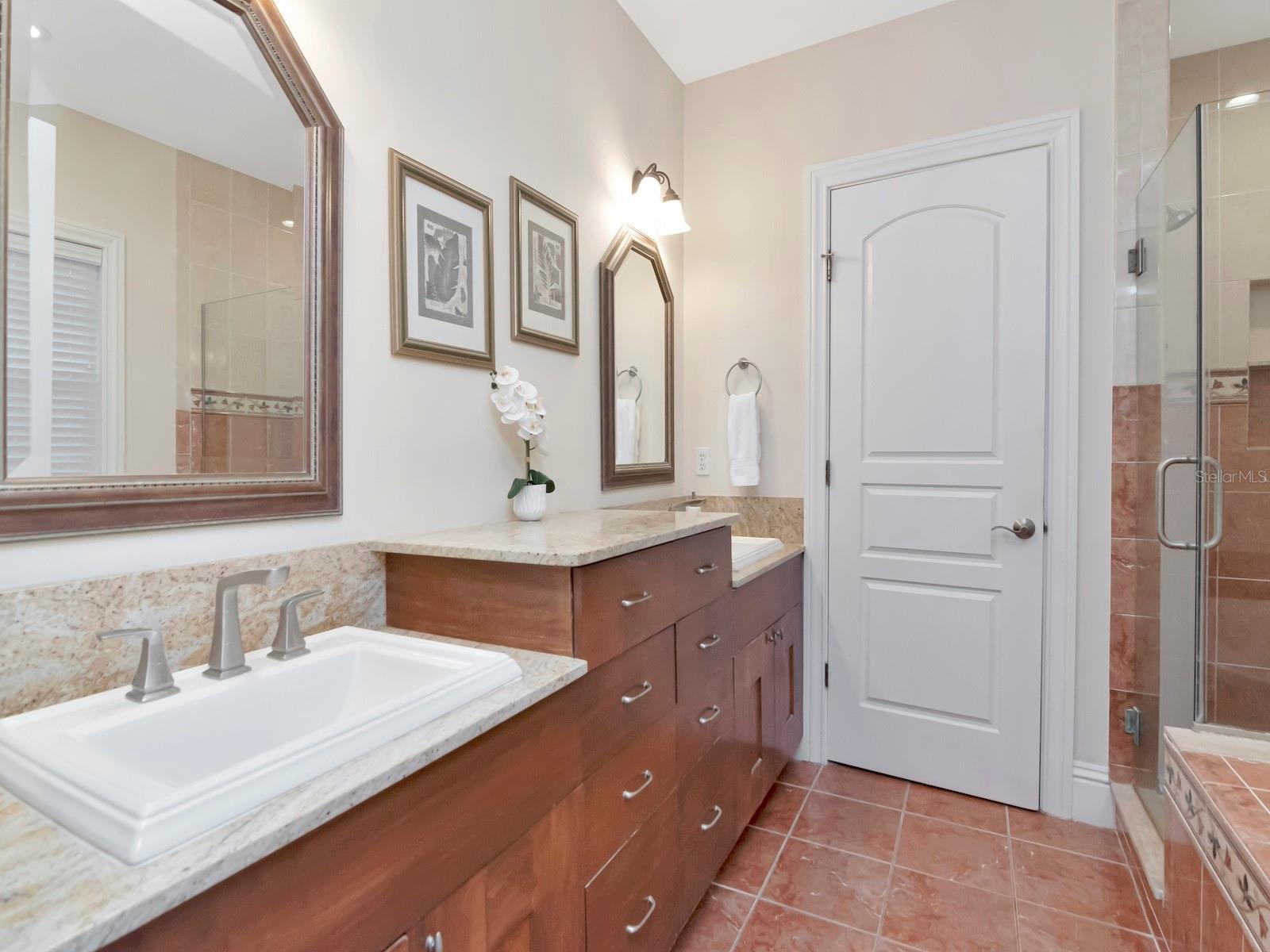 3609 S WAVERLY PL, TAMPA, FL, 33629