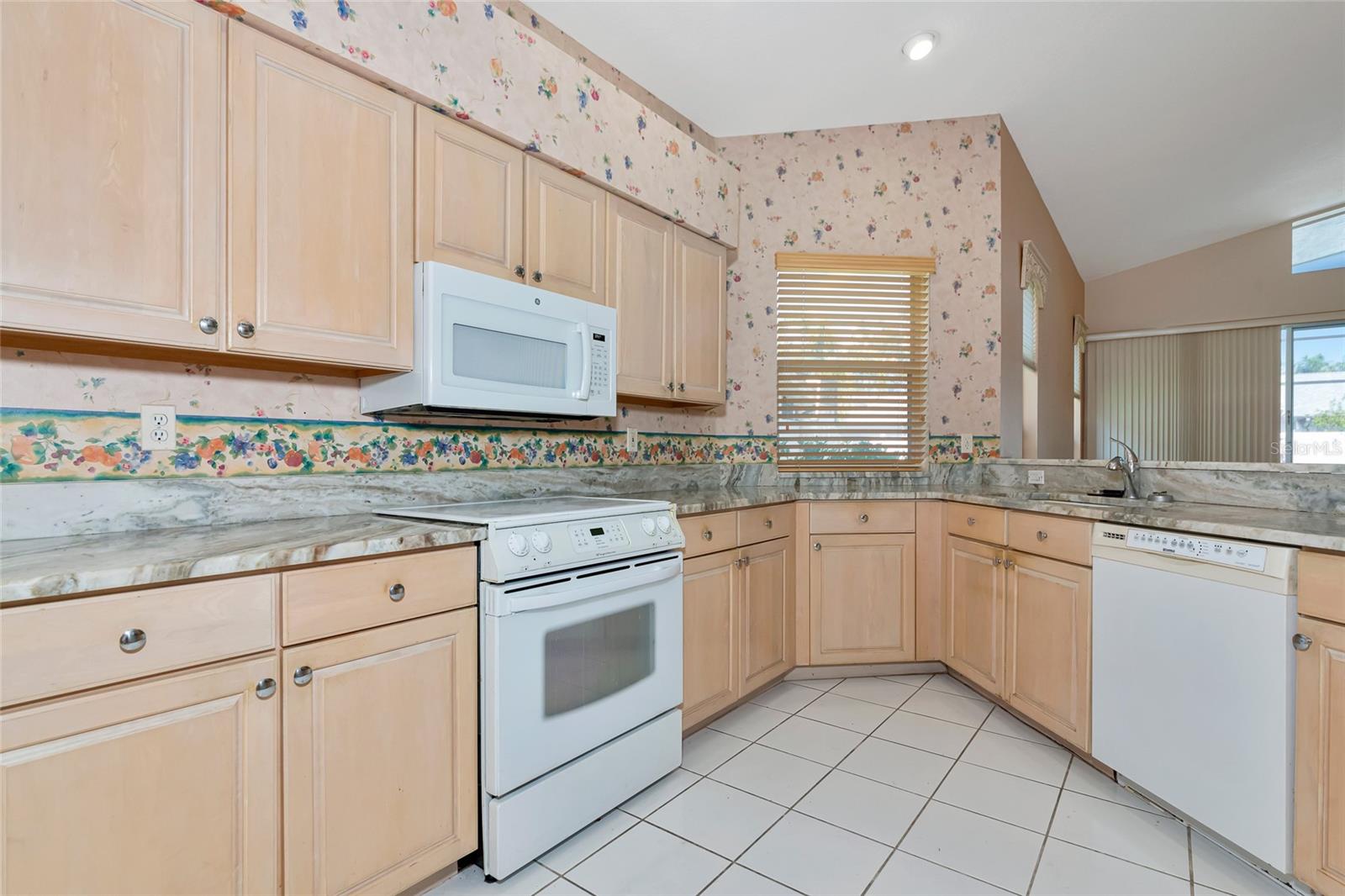 4318 MARCOTT CIR, SARASOTA, FL, 34233