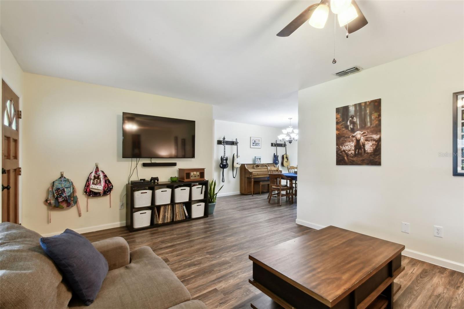 1605 SYDNEY RD, VALRICO, FL, 33594