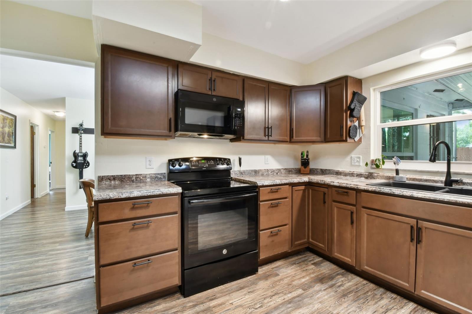 1605 SYDNEY RD, VALRICO, FL, 33594