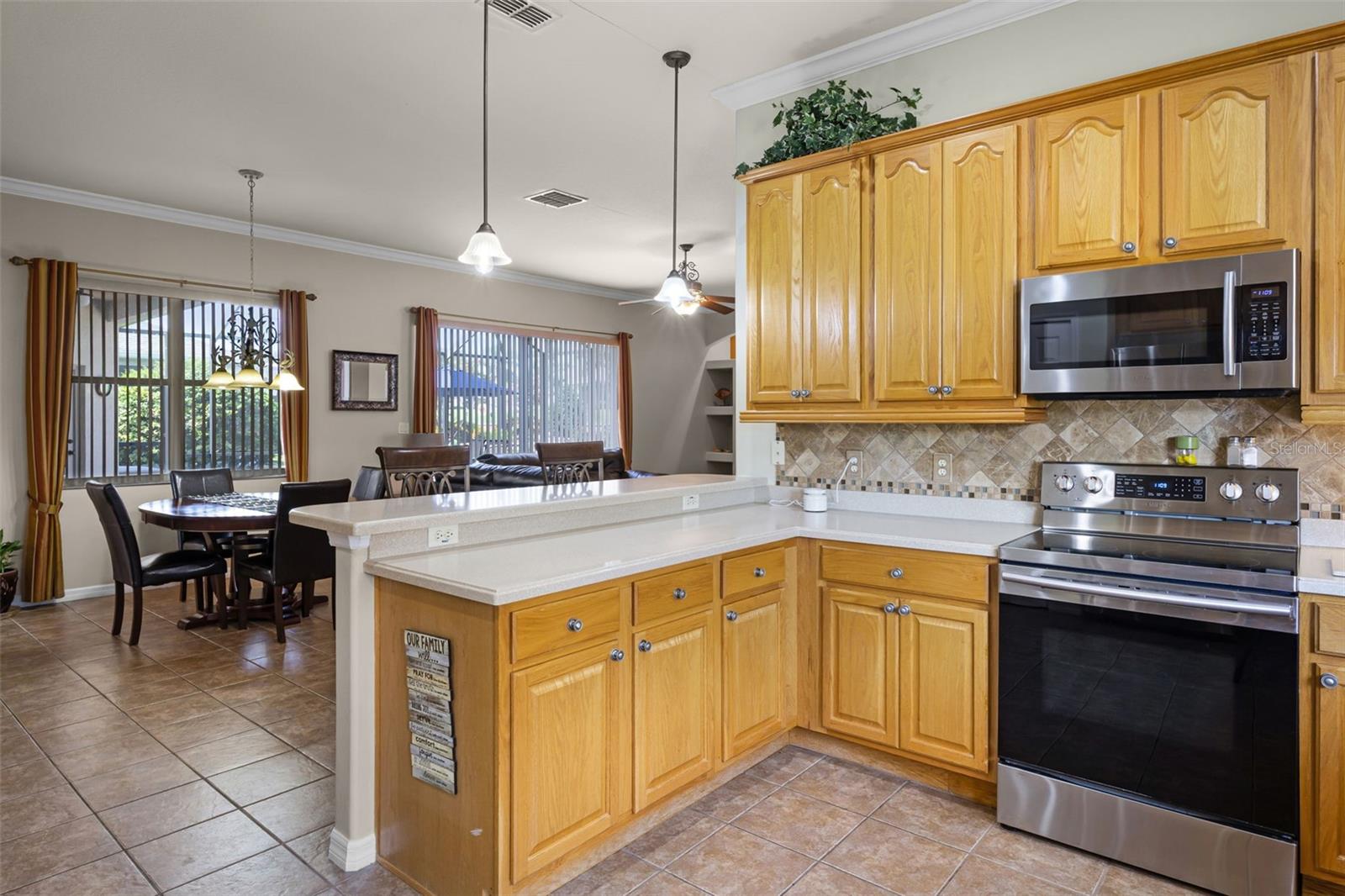 25545 LAUREL VALLEY RD, LEESBURG, FL, 34748