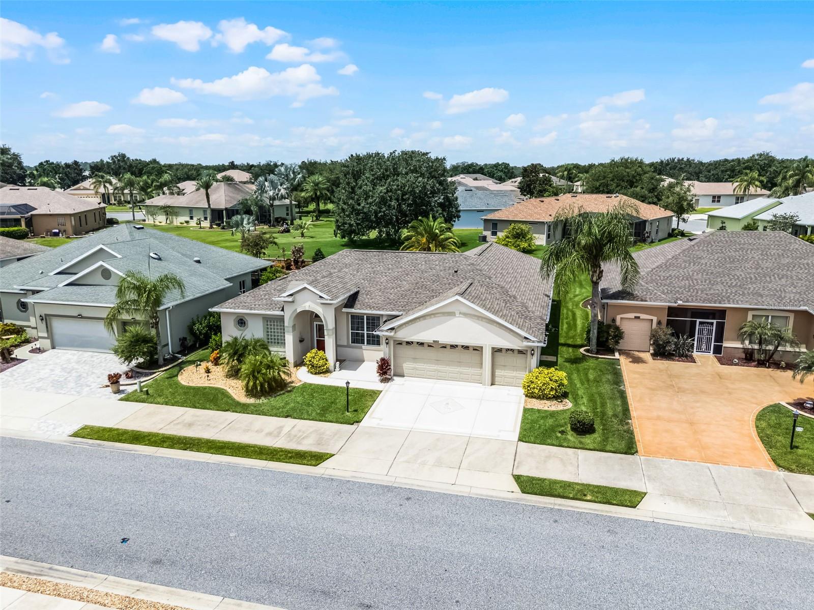 25545 LAUREL VALLEY RD, LEESBURG, FL, 34748