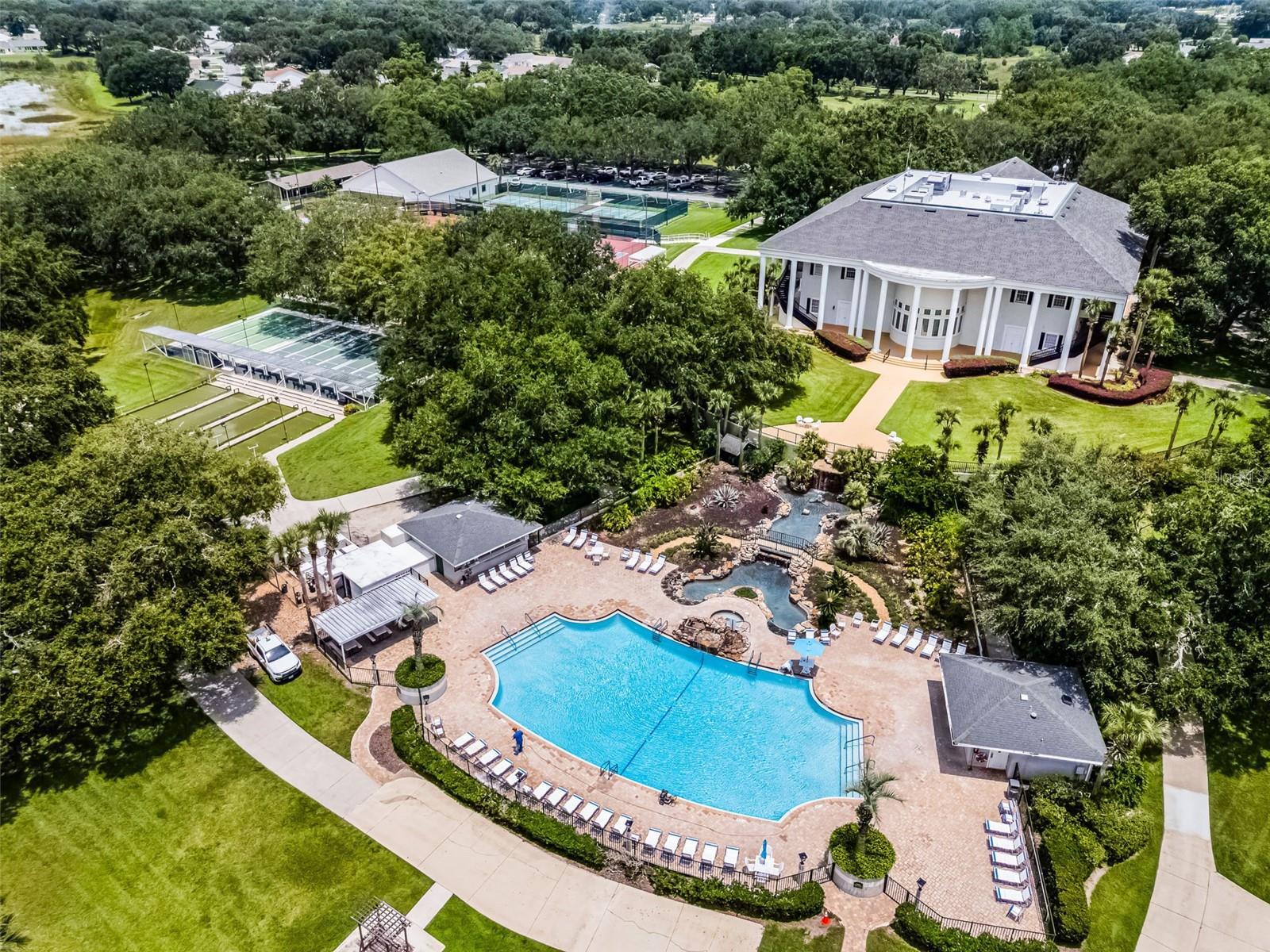 25545 LAUREL VALLEY RD, LEESBURG, FL, 34748