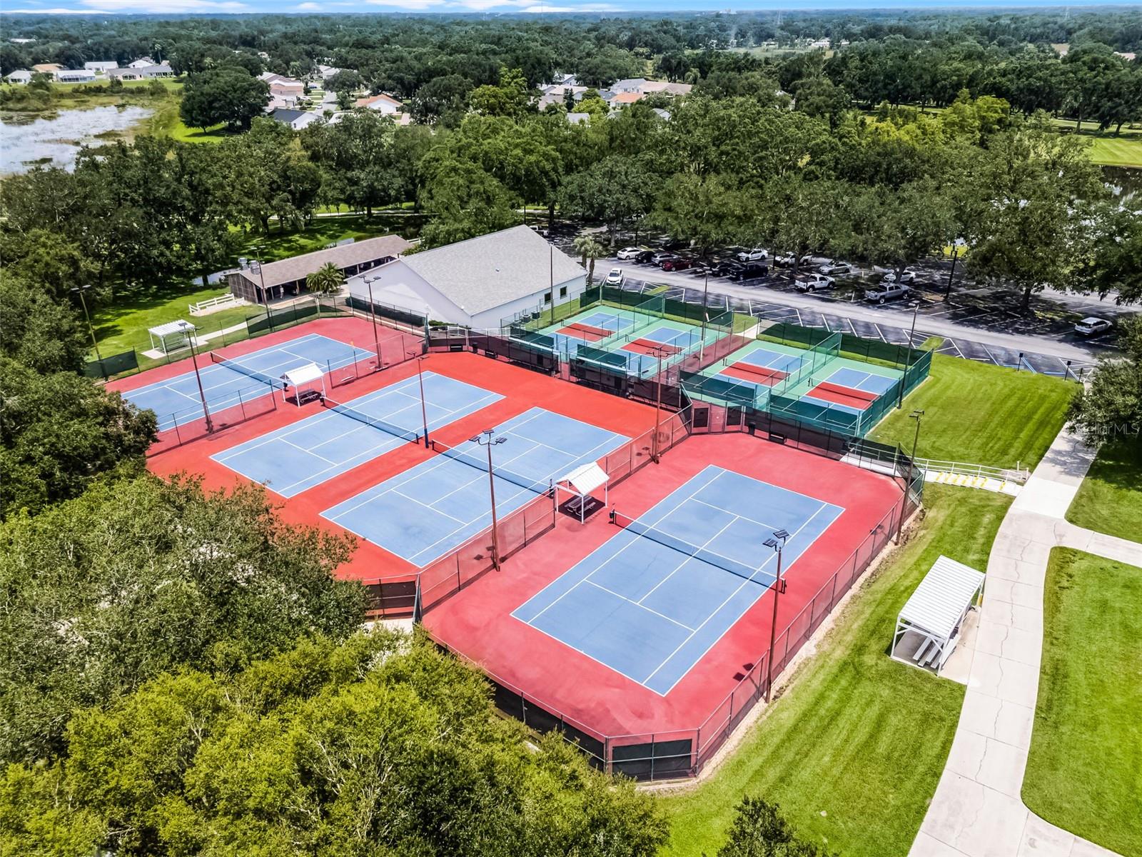 25545 LAUREL VALLEY RD, LEESBURG, FL, 34748