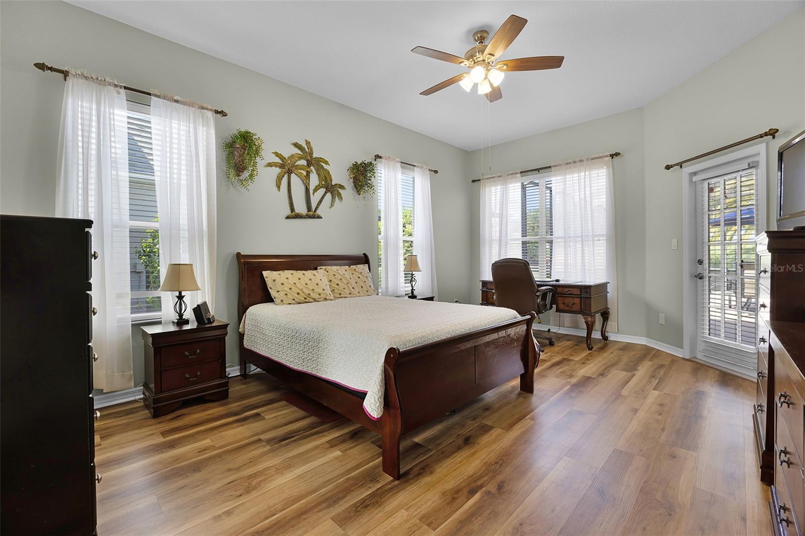 25545 LAUREL VALLEY RD, LEESBURG, FL, 34748