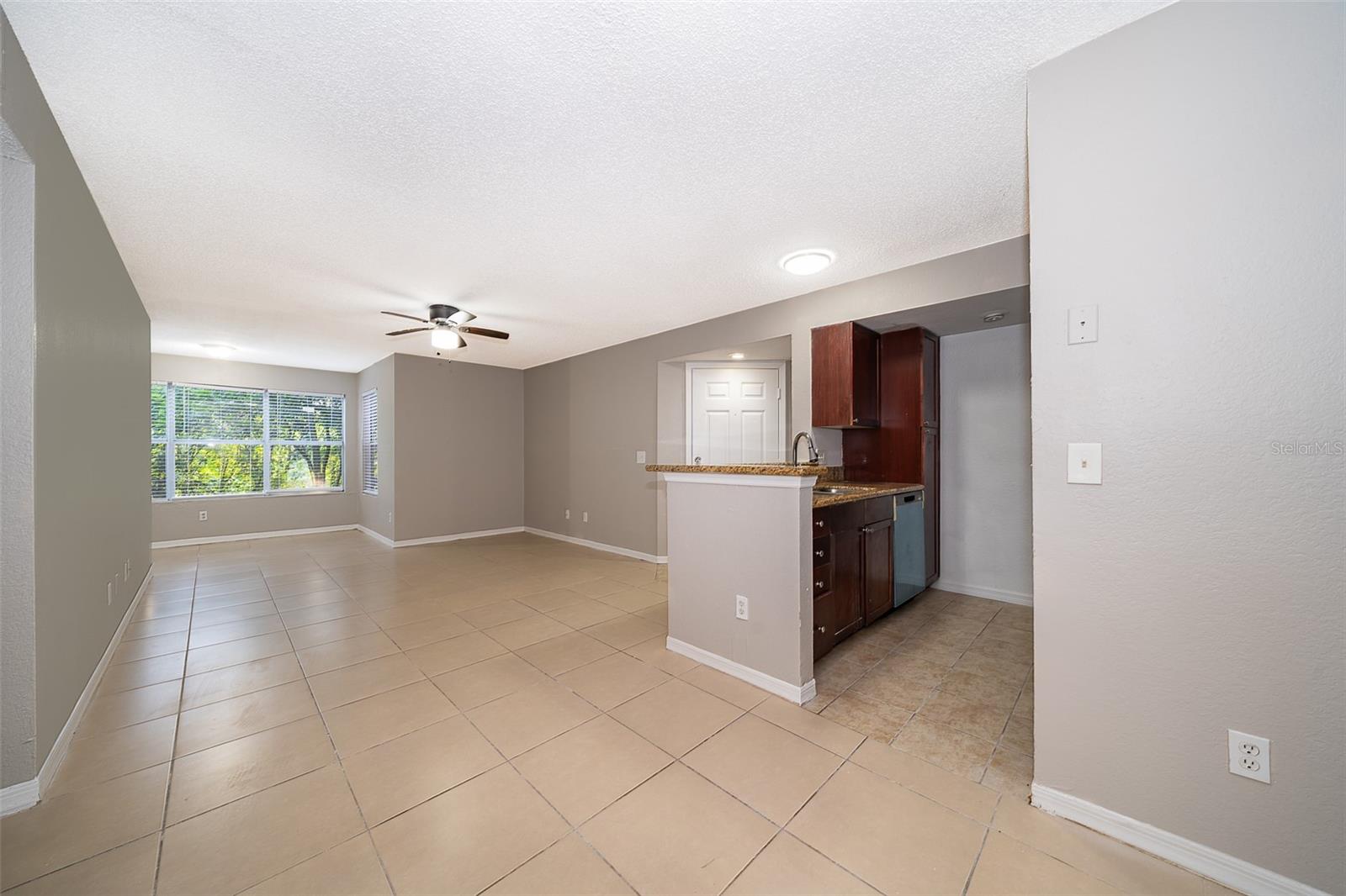 5140 CONROY RD #16, ORLANDO, FL, 32811