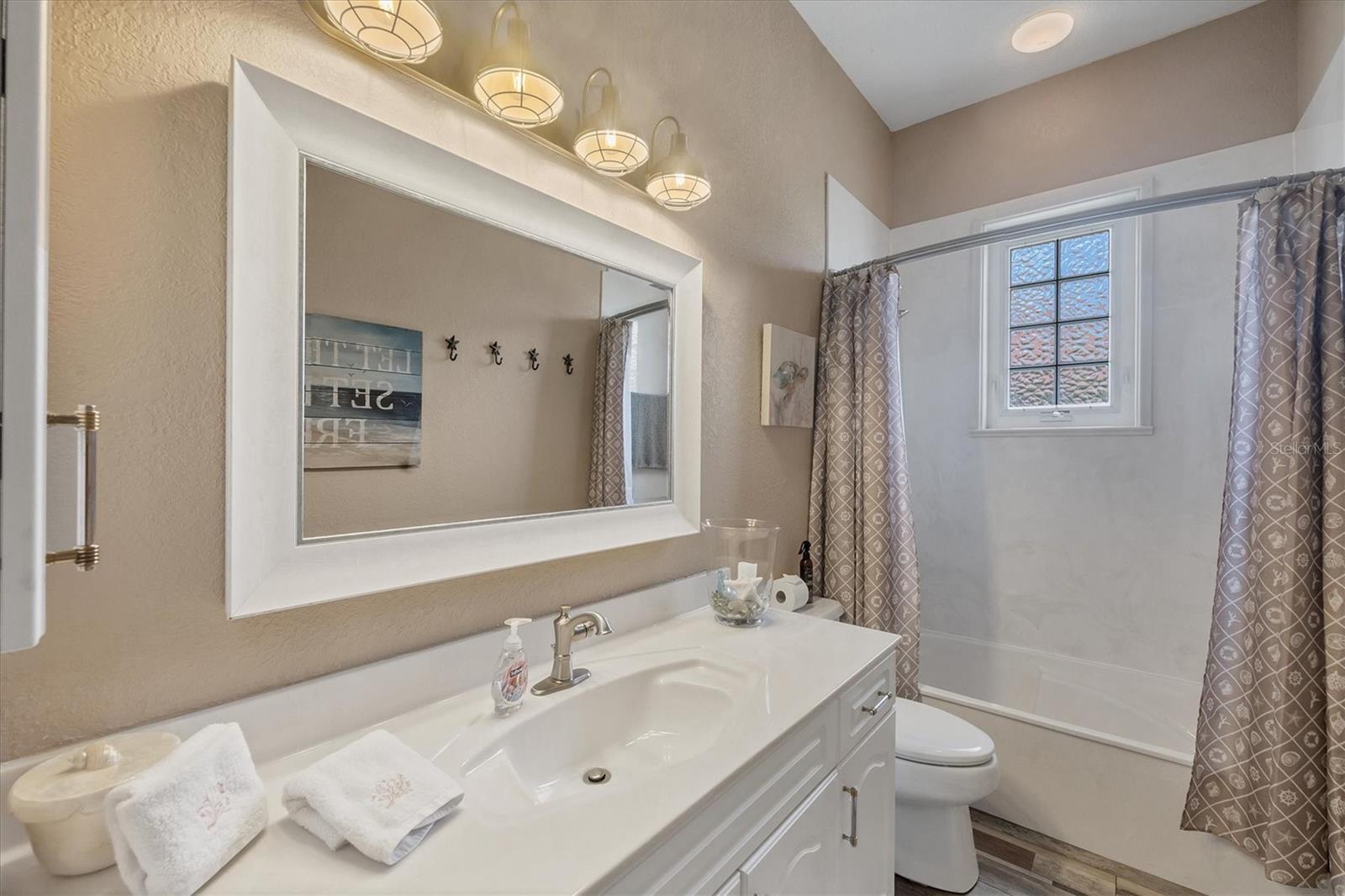 13900 LONG LAKE LN, PORT CHARLOTTE, FL, 33953