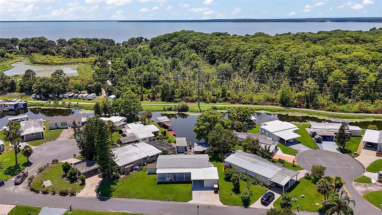 31609 TERRACE DR, TAVARES, FL, 32778