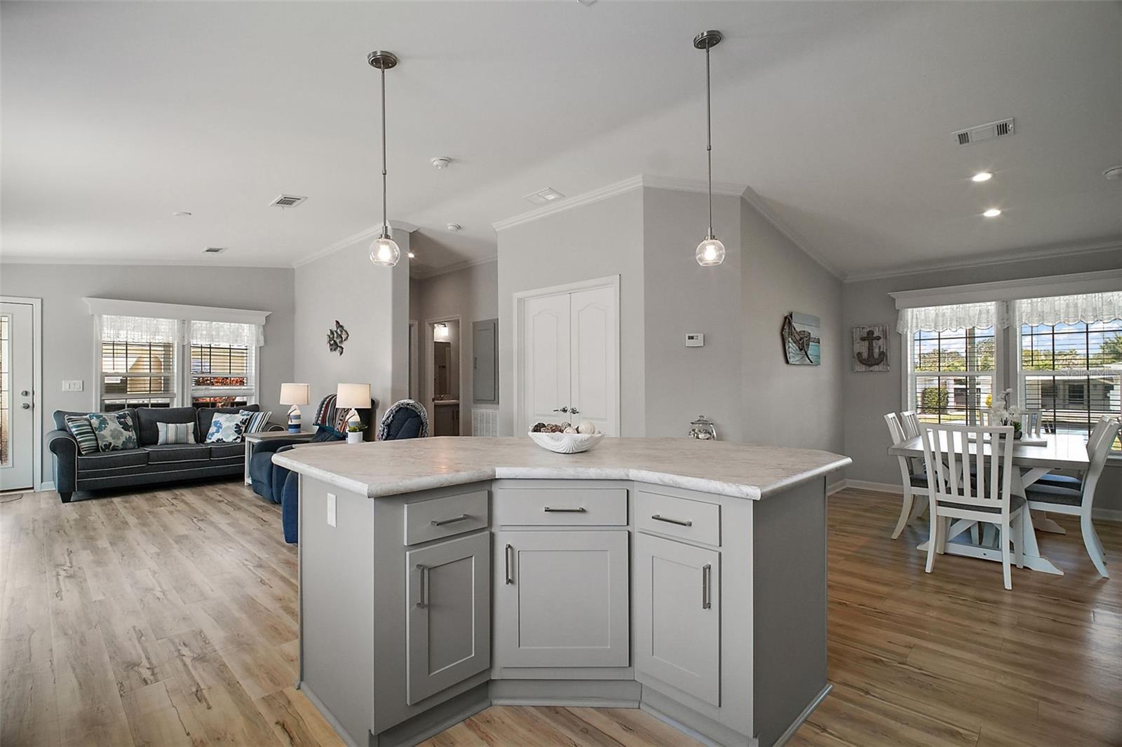 31609 TERRACE DR, TAVARES, FL, 32778