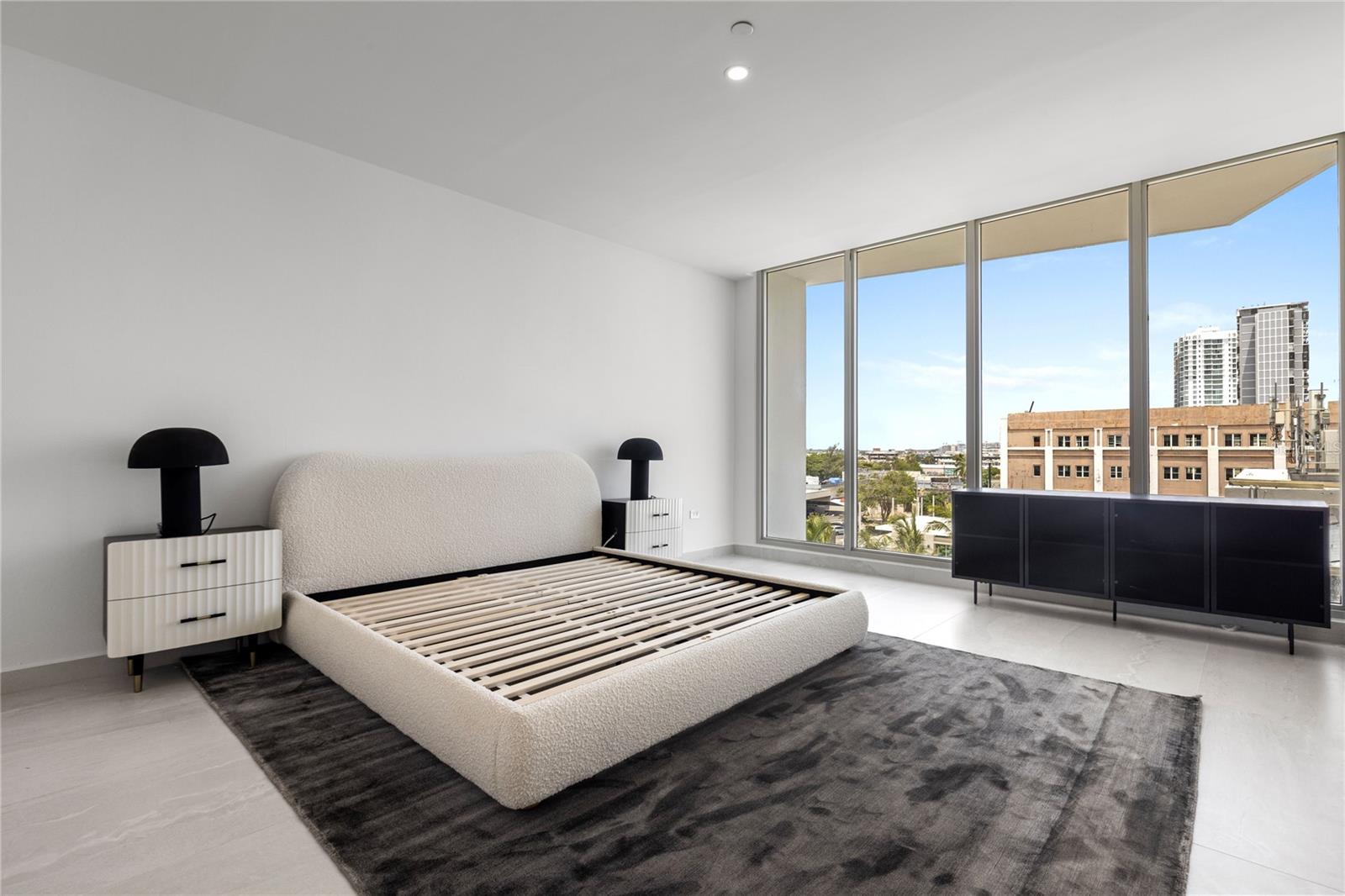 PR9114838 Property Photo