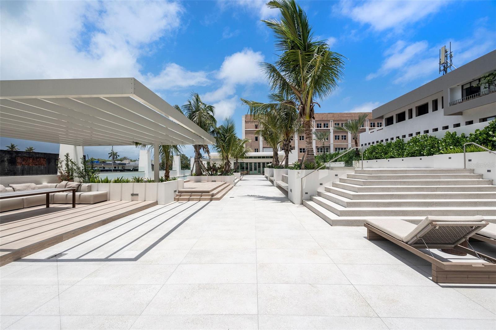 PR9114838 Property Photo