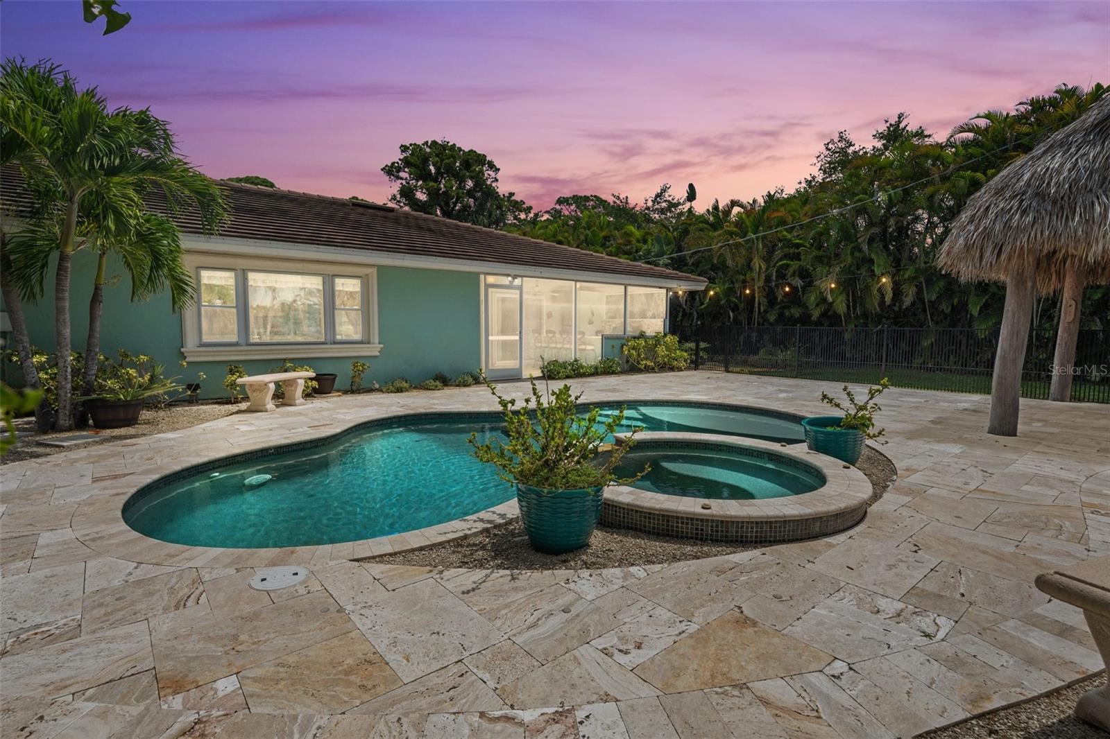 A4658775 Property Photo